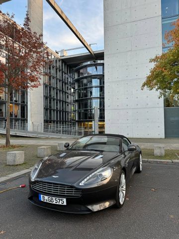 Aston Martin Virage Volante 