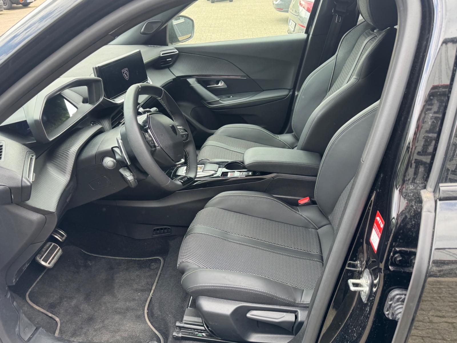 Peugeot 2008 Hybrid 136 GT/360°Kamera/App