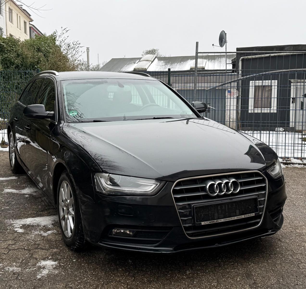Audi A4 Avant Attraction 2.0 TDI Xenon Vollleder