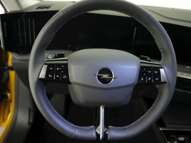 Astra L LIM EDITION PHEV AT+RÜCKFAHRKAMERA+KEYLE