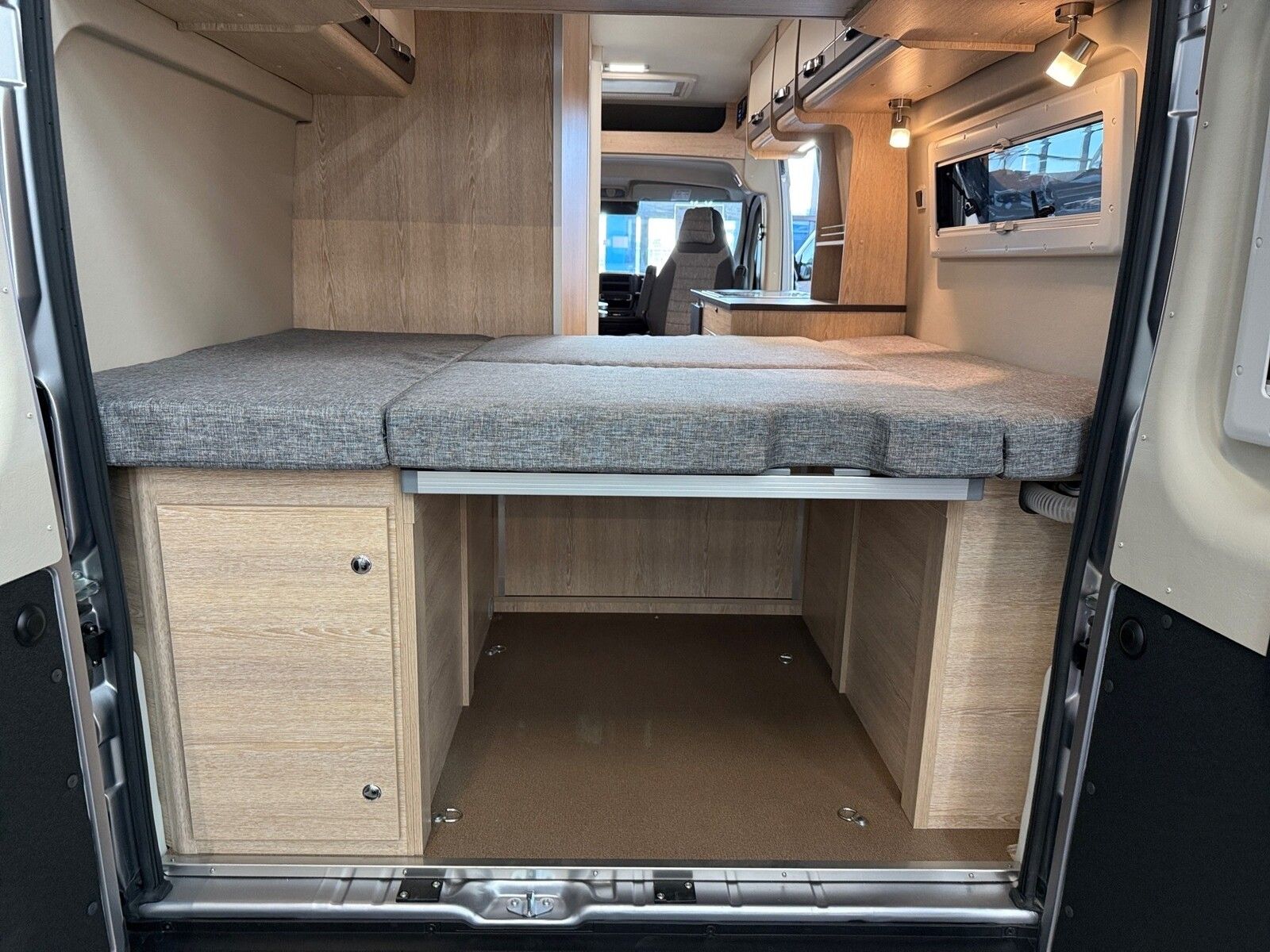 Fahrzeugabbildung Pössl Summit 600 Plus Citroen 140 PS Dörr Edition