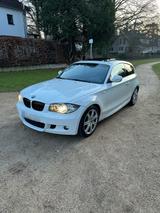 BMW *BMW 1er E81 123D M-Paket Sport Edition* - BMW 123 in Bonn