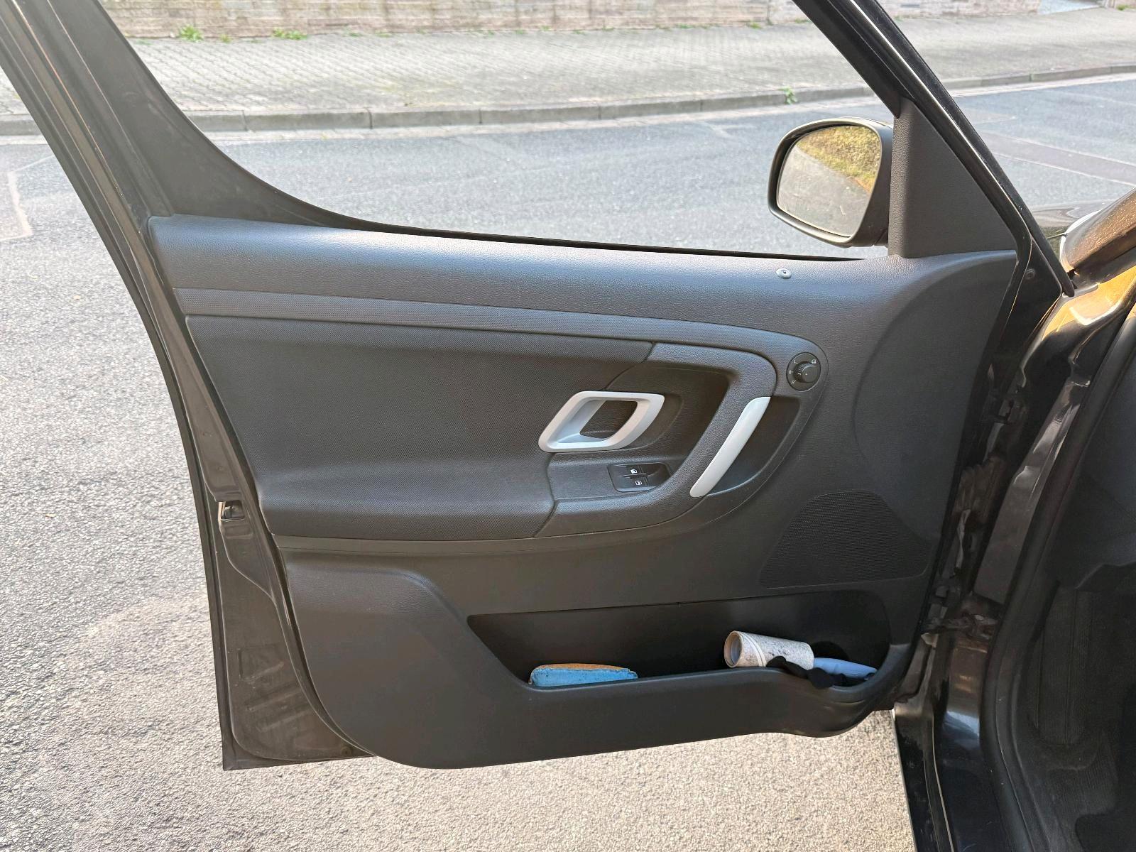 Skoda Roomster 2010 — photo 9