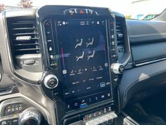 Fahrzeugabbildung Dodge RAM 1500 Limited LPG Luft LED HUD  Retrax dt.Fzg