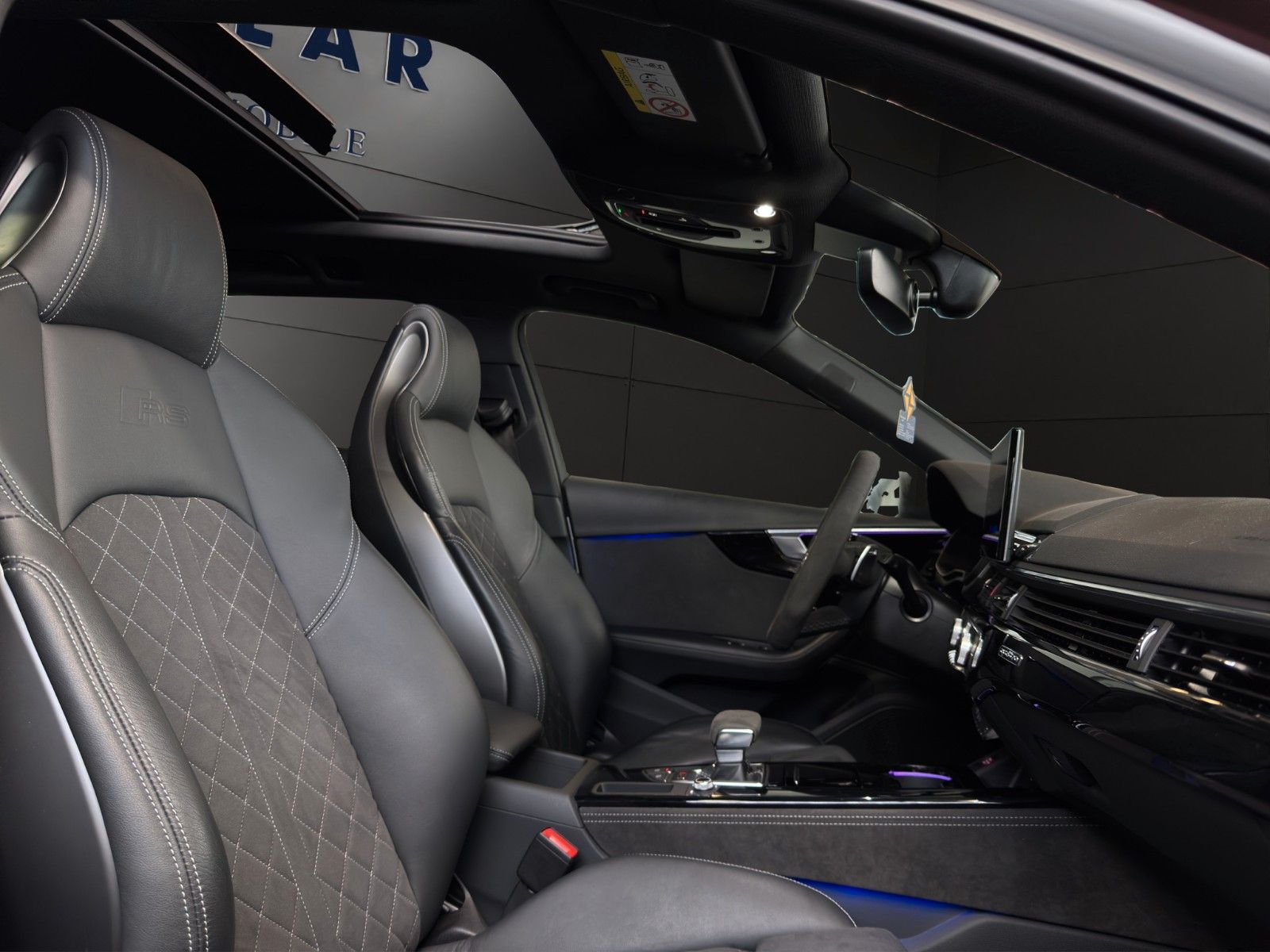 Fahrzeugabbildung Audi RS4 Avant *Pano*280km/h*B&O*HUD*Matrix*Ambiente+