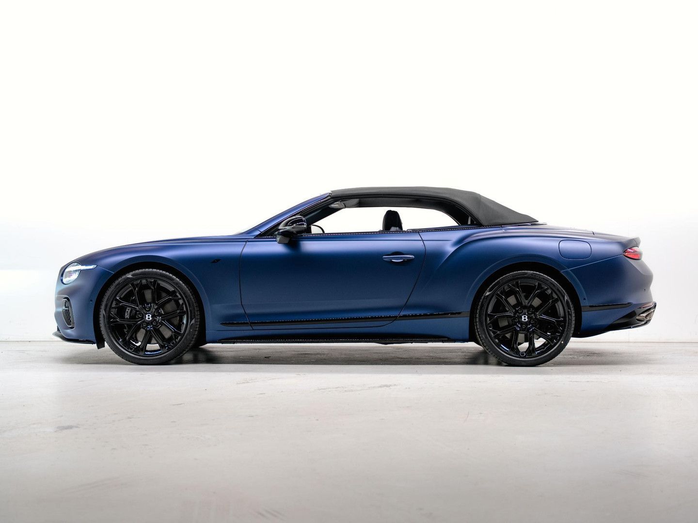 Bentley Continental GTC S V8 Hybrid |TOURING SPECIFICATI imagem 3