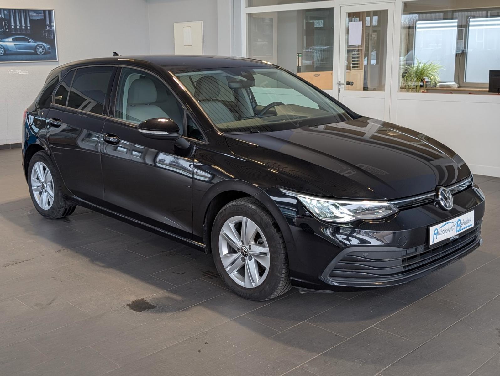 Volkswagen Golf VIII Life*DSG*ACC*LED*KAM*CarPlay*