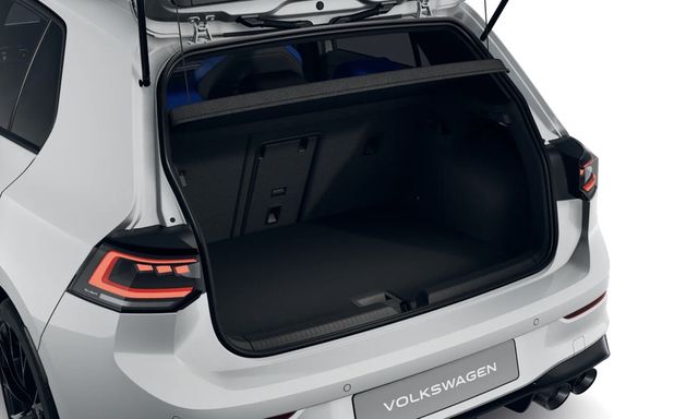 Volkswagen Golf VIII R 4Motion Akrapovic HKardon 270kmh 360