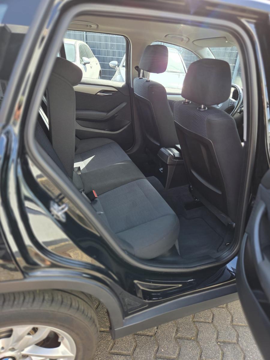 BMW X1 18 d sDrive sehr sauber