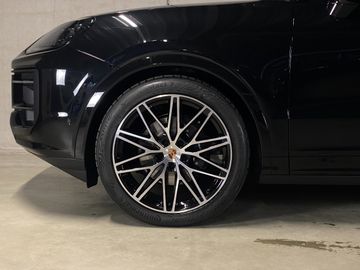 Porsche Cayenne - 8