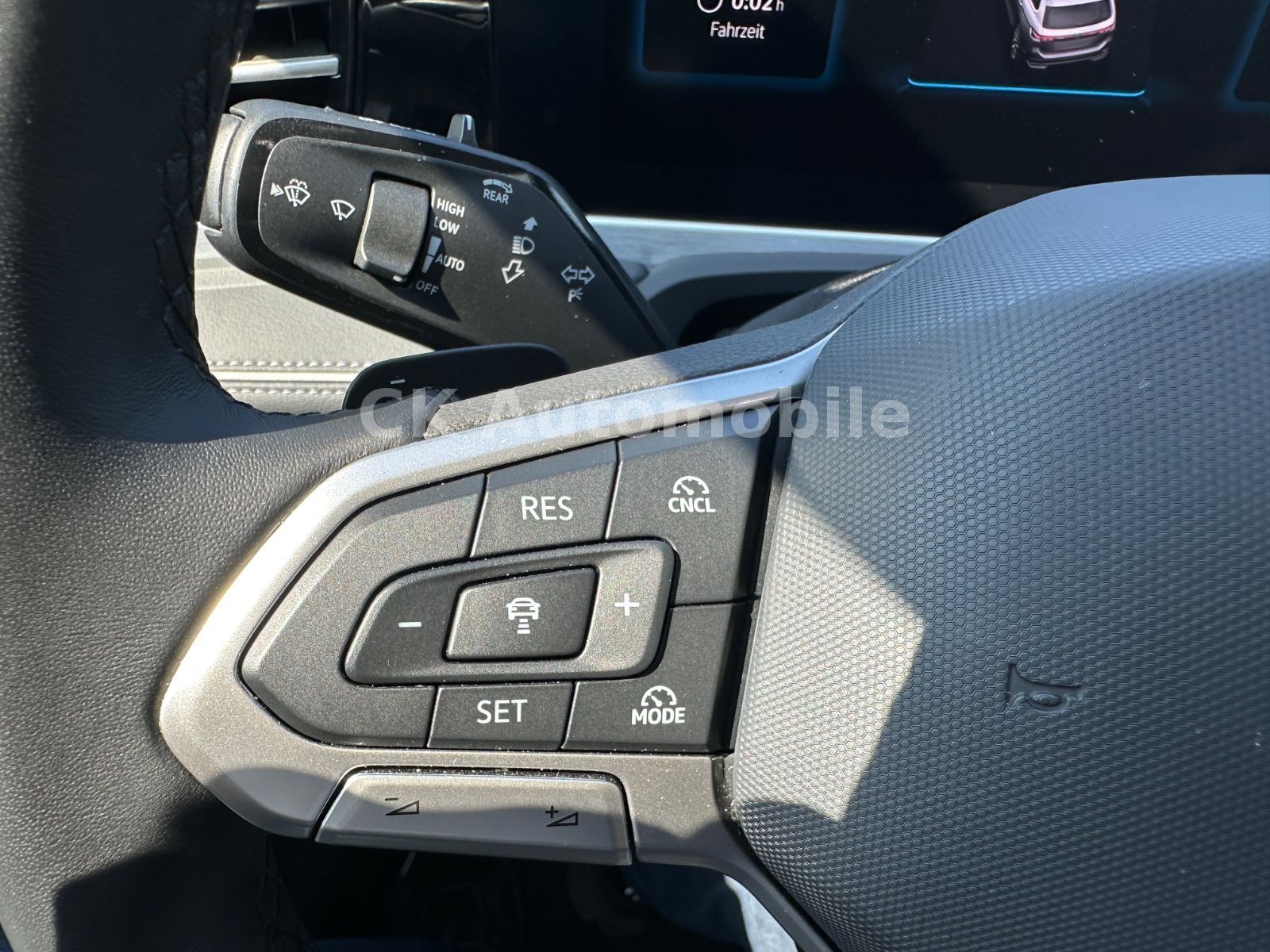 Fahrzeugabbildung Volkswagen Passat Variant 2.0 TDI Elegance/Kamera/ACC/LED