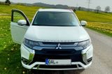 Mitsubishi Plug-in Hybrid Outlander 2.4 Intro Plus Edition