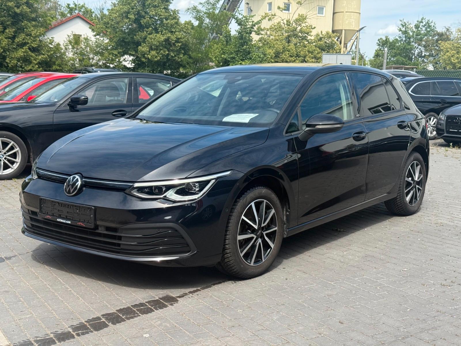 Volkswagen Golf VIII Lim. United