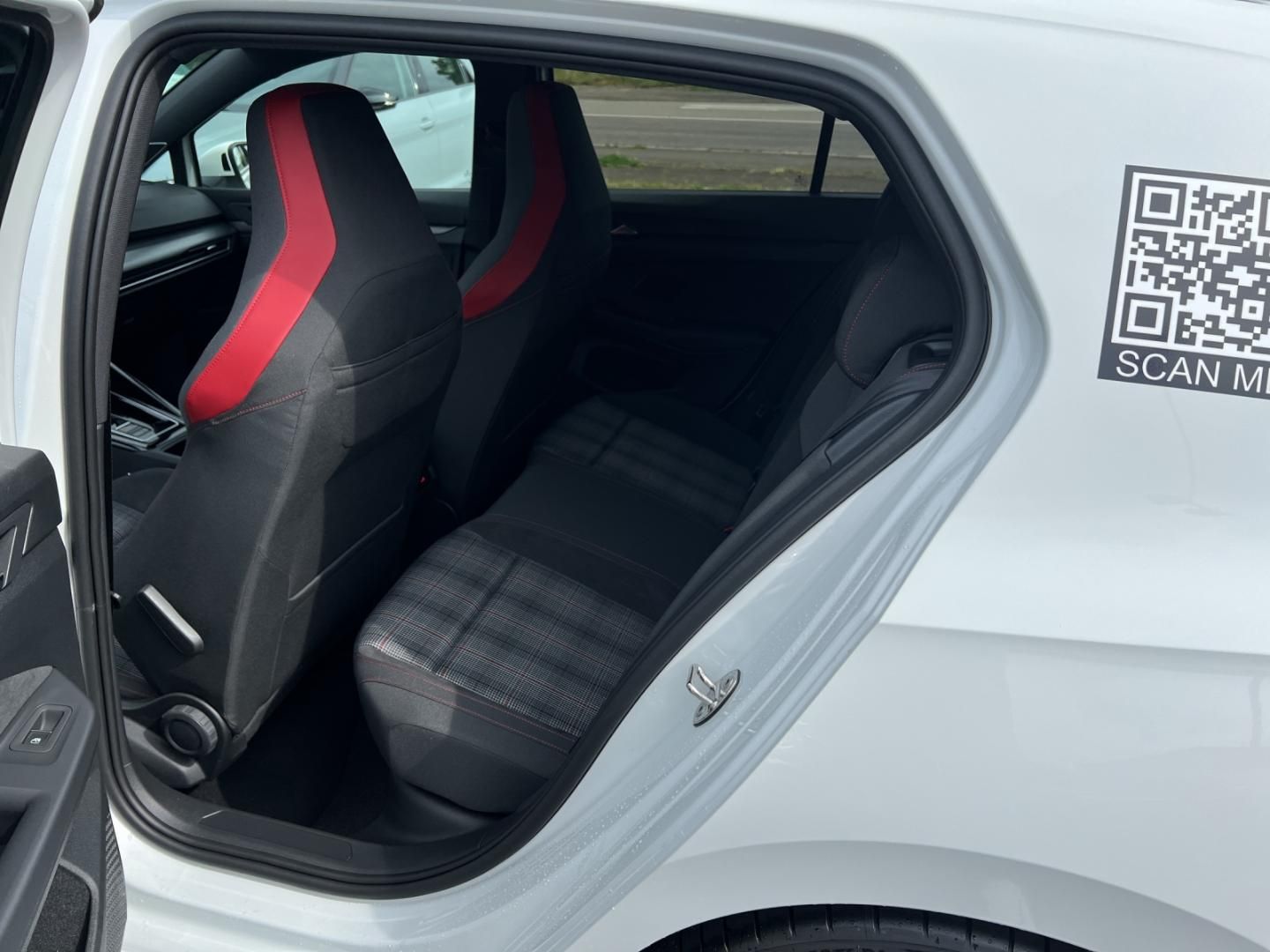 Fahrzeugabbildung Volkswagen Golf GTI VIII GTI,DSG,Soundsystem,19",DCC,Panora