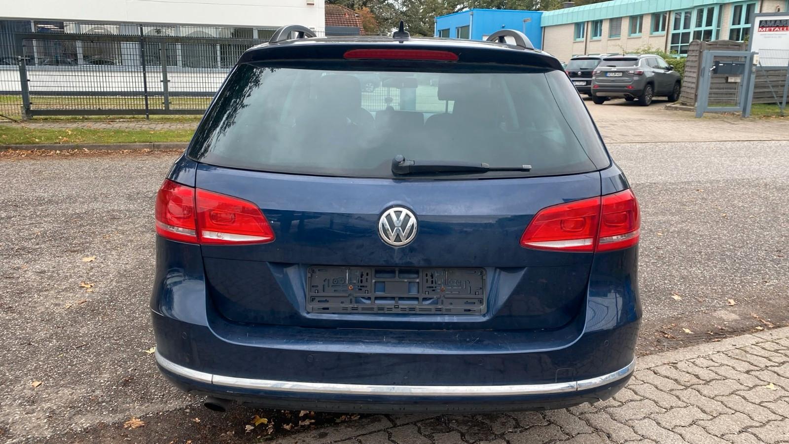 Volkswagen Passat 2011 — engine 1.390 cm³, 122 HP (90kW)