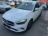 Mercedes-Benz B 180 Autom*LED*AHK*CAM*CarPlay*1.HAND* - Mercedes-Benz in Nürnberg: 180