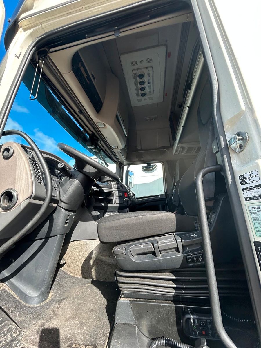 Fahrzeugabbildung DAF XF 530 FT, Intarder, Bj. 2020