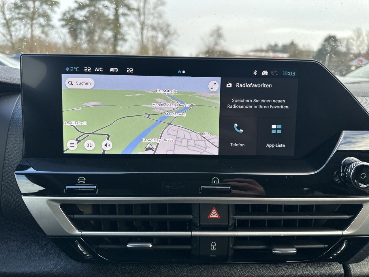 Fahrzeugabbildung Citroën C4 Benziner 130 Automatik MAX