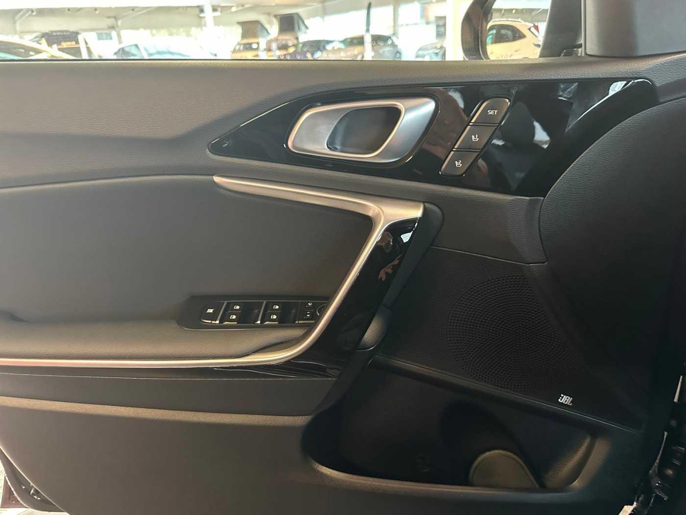Kia PROCEED 1.5T DCT7 GTL TEC GD 18Z LEDER