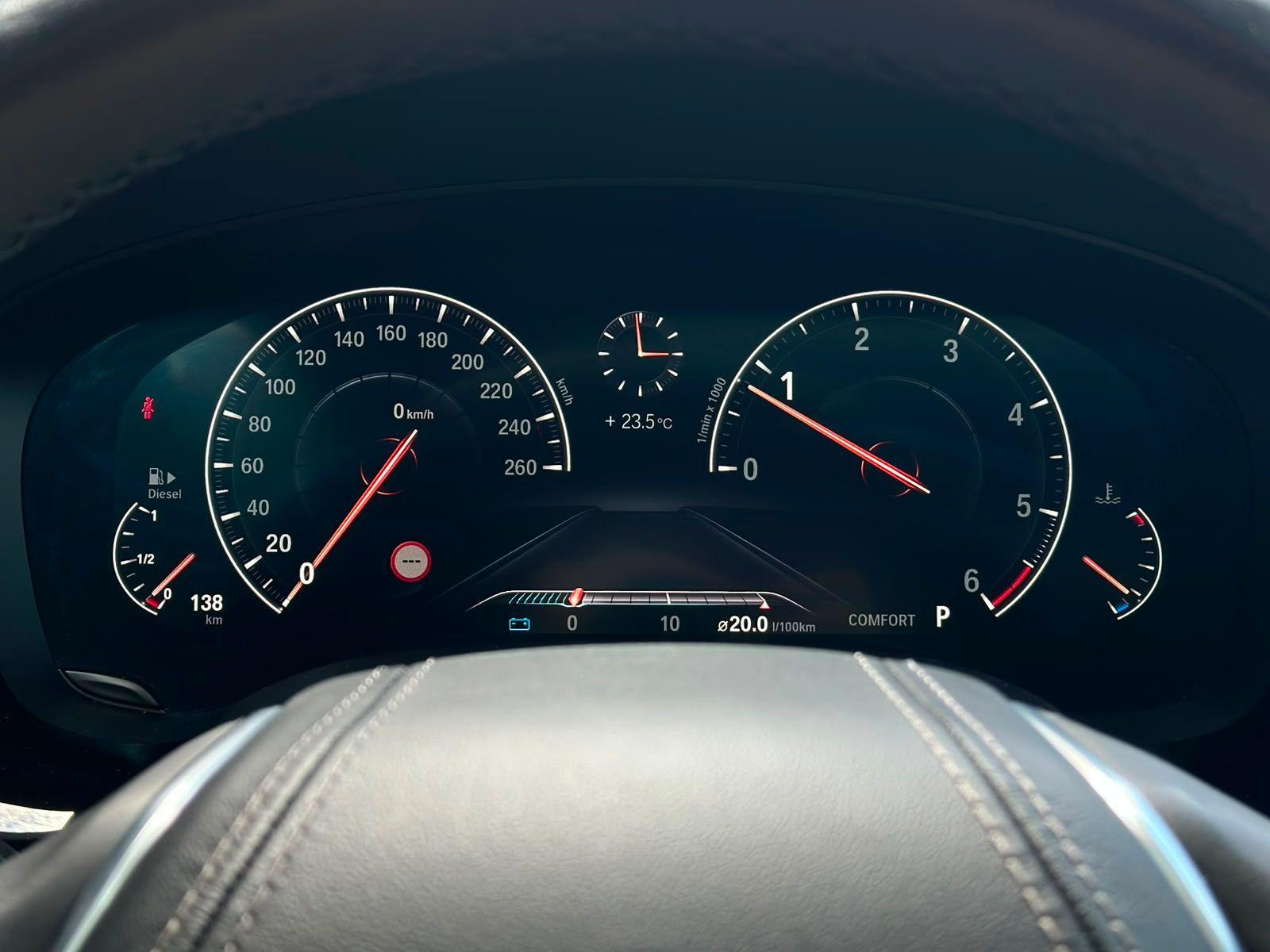 BMW 520d LUXURYLINE SHADOW ACC#PANO#SHZ#MEMORY#SH#LH
