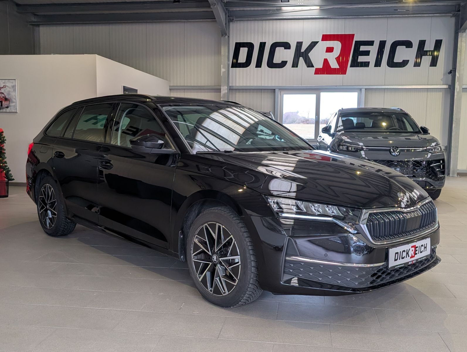 Fahrzeugabbildung SKODA Octavia 1.5 TSI mHEV DSG ACC Style-Paket AHK 17"