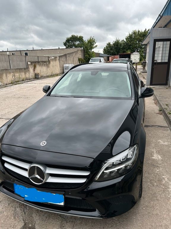 Image of Mercedes-Benz C 220