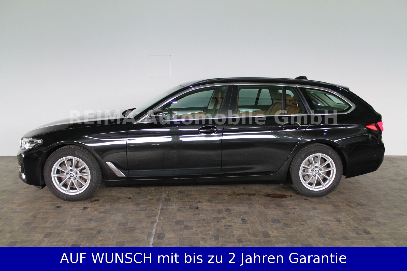 Fahrzeugabbildung BMW 520i  Touring Automatik, LED, Leder, Navi