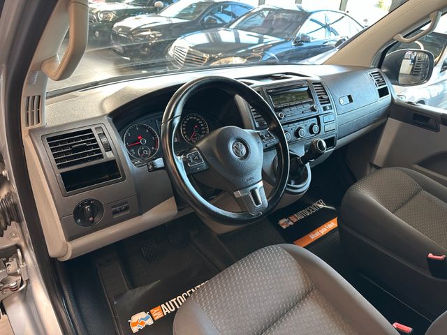 Volkswagen T5 *CAMPER*KÜCHE*BETT(aufklappbar)*ESSTISCH*AHK*
