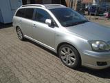 Toyota Avensis Kombi 2.2 D-4D / D-CAT - Toyota Avensis in Ludwigshafen