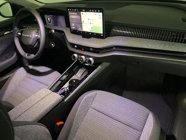 Superb Combi Selection 2.0 TDI DSG AHK+NAVI