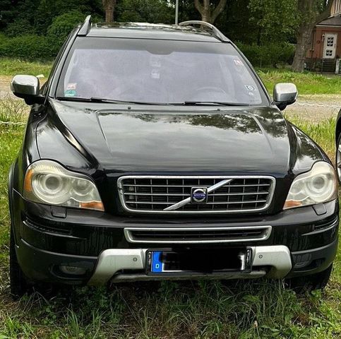 Volvo XC 90 V8 AWD Executive mit Gasanlage