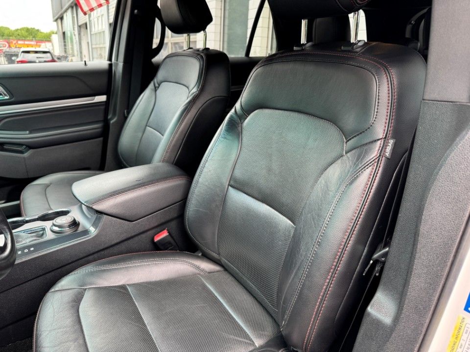 Fahrzeugabbildung Ford Explorer 3.5 Ecoboost 4x4 Sport Leder PDC
