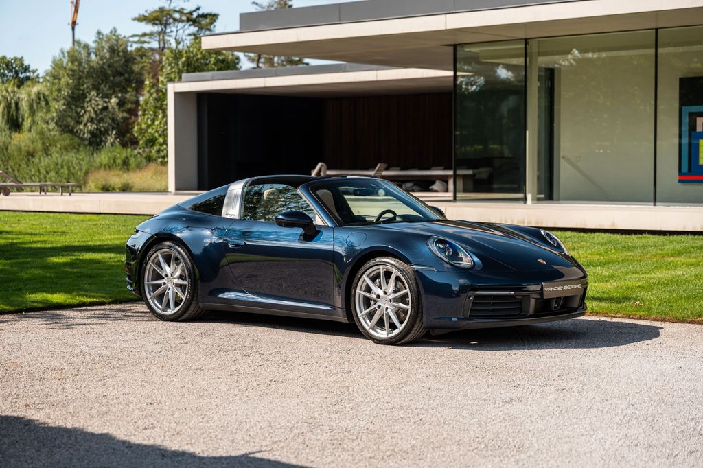 Image of Porsche 992