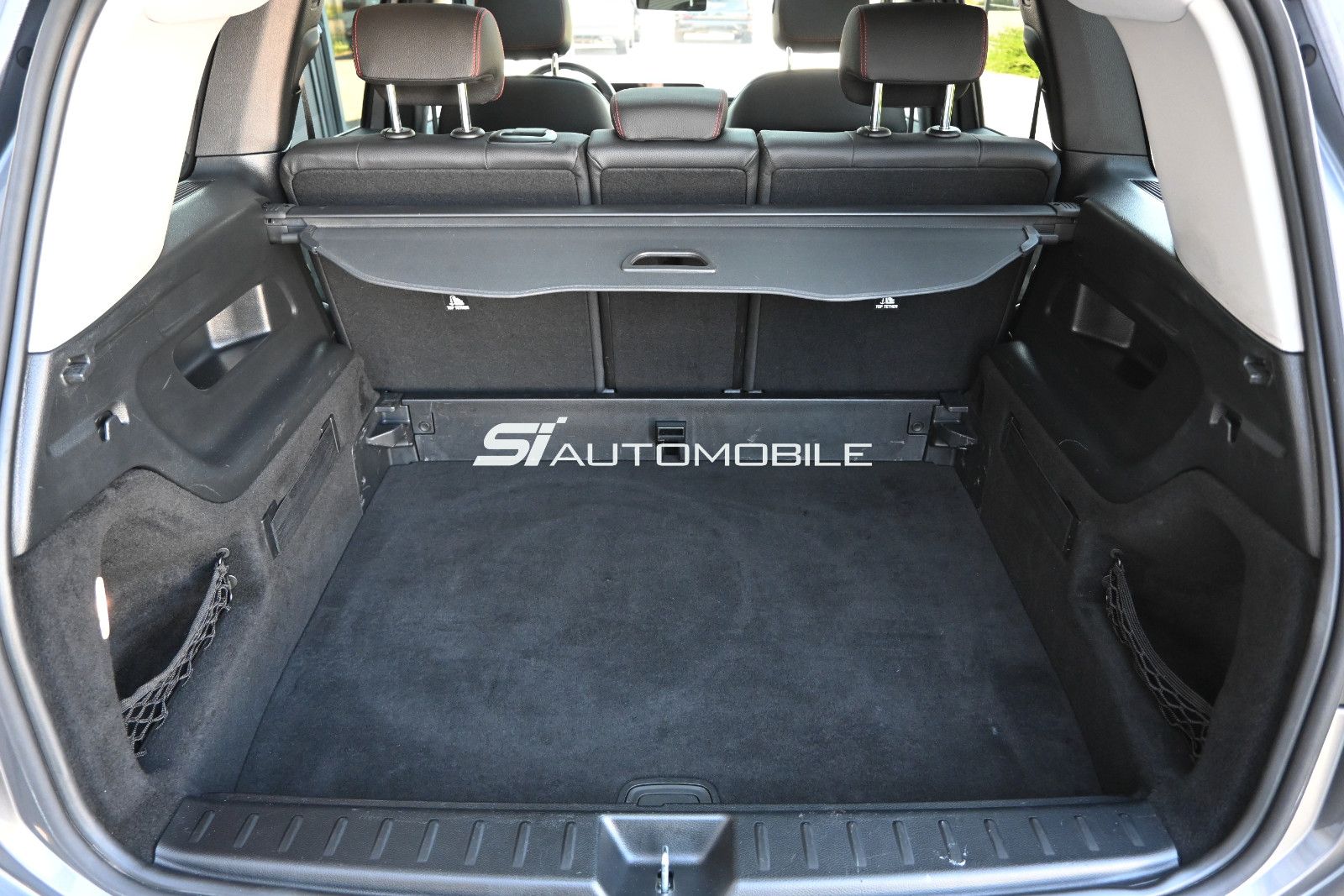 Fahrzeugabbildung Mercedes-Benz GLB 220 d 4M AMG °UVP 68.730€°ACC°AHK°PANO°STHZG