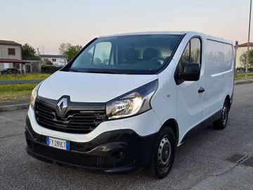 Renault Trafic - 2