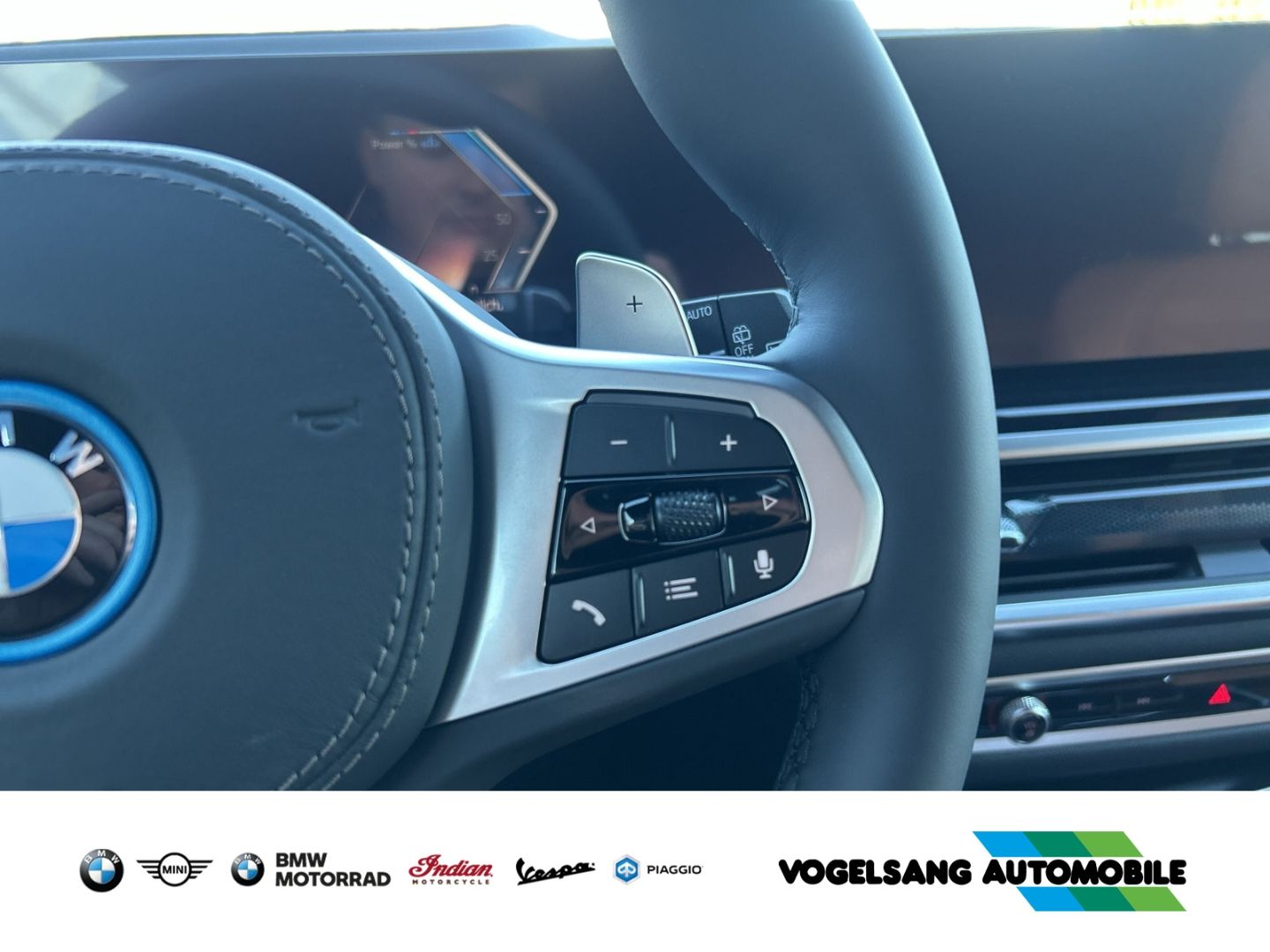 Fahrzeugabbildung BMW X5 xDrive50 e M Sport Pro Park-Assistent Pano