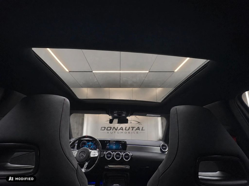 MERCEDES-BENZ A-Class 2022