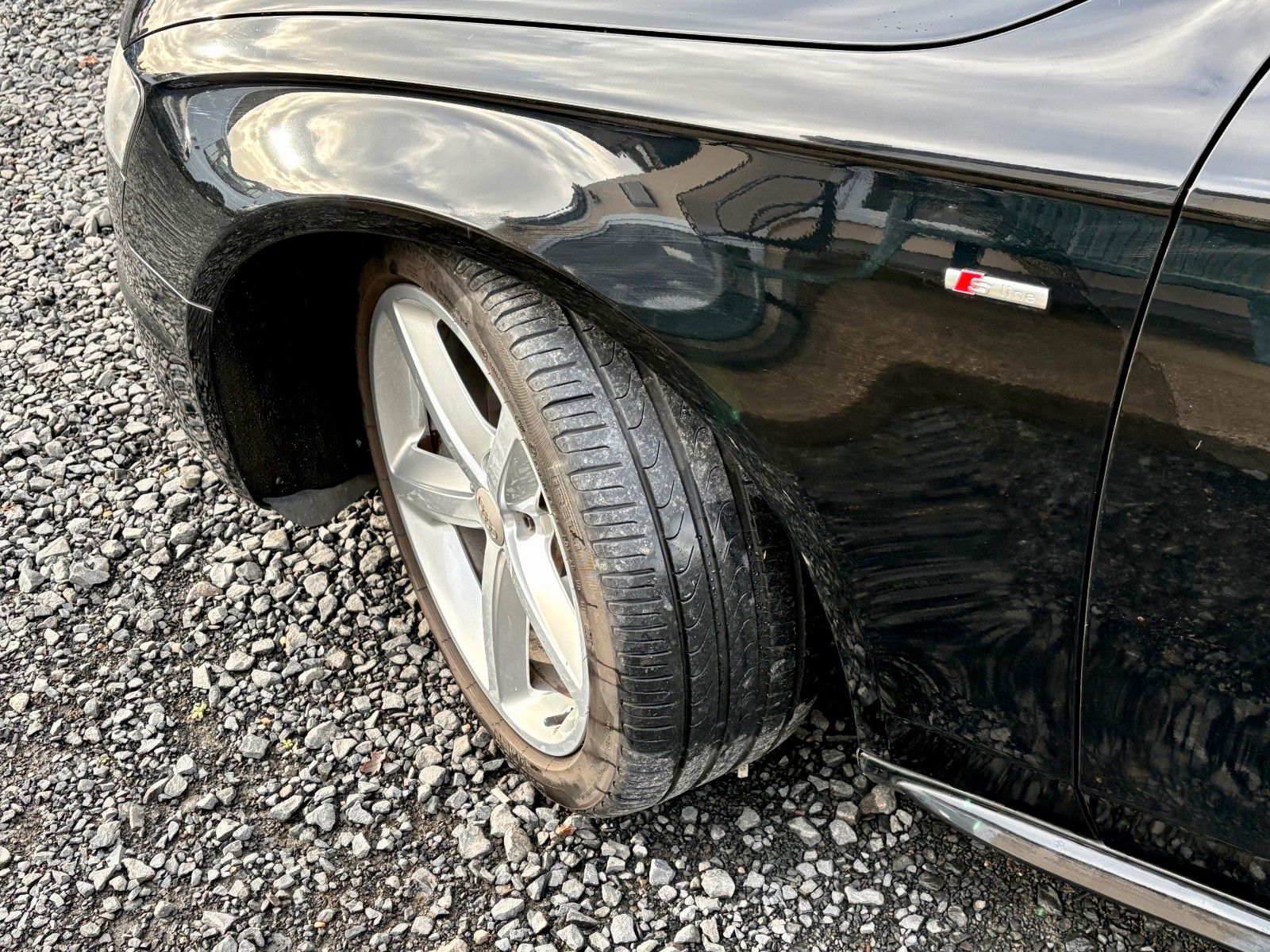 Fahrzeugabbildung Audi A4 Avant 2.0 TDI Aut. S LINE SPORTPAKET plus Nav