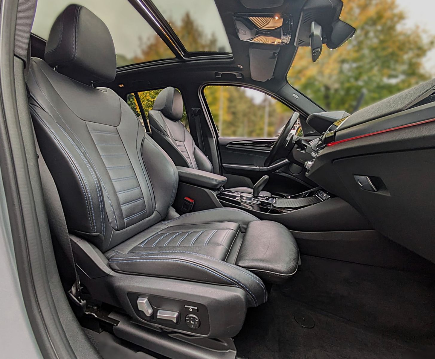 Fahrzeugabbildung BMW X3 M40d SAG*LEDER*PANO*H/K SOUND*ACC*CAM*20"VOLL