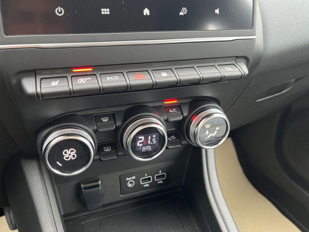 Renault Captur TCe 90 EQUILIBRE – Bild 17