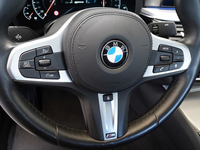 Fahrzeugabbildung BMW 530 e iPerformance DRIVING ASSISTANT