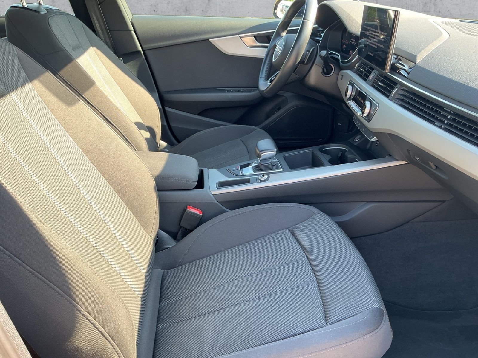 Audi A4 - Bild 13