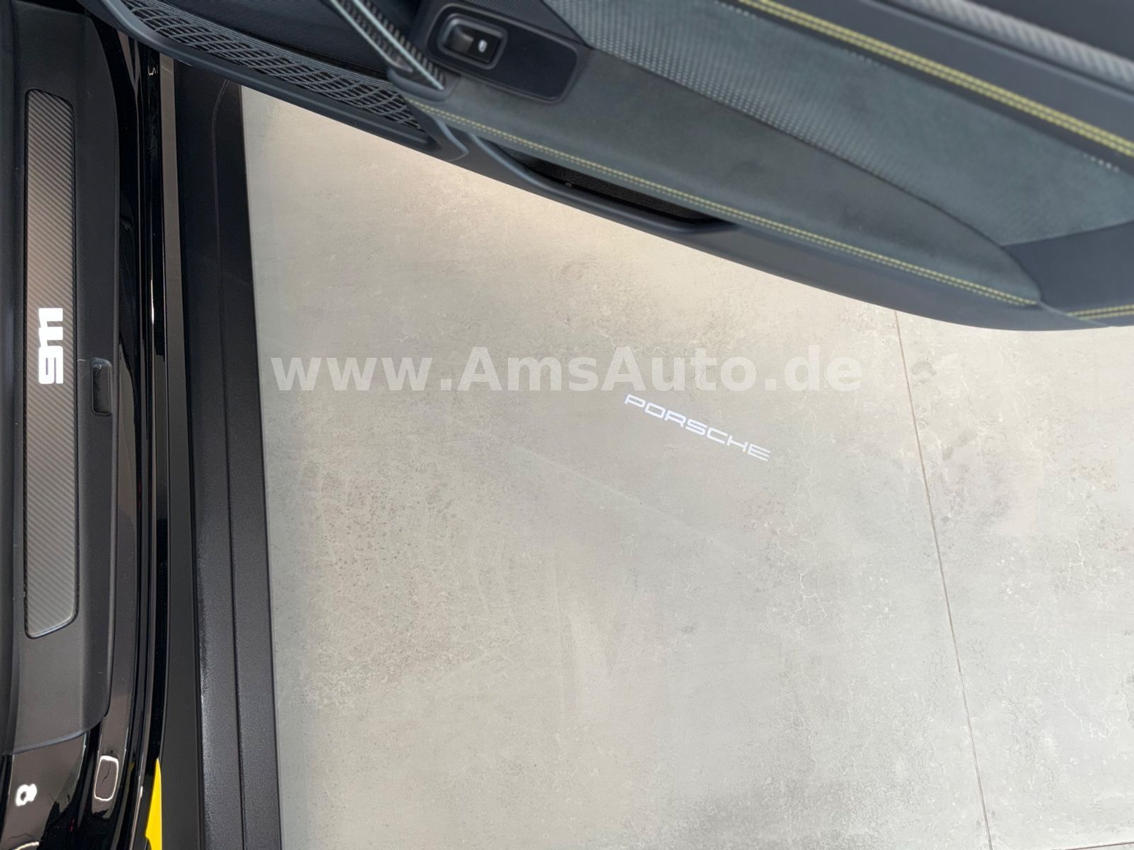 992 GT3 RS Weissach Keramik