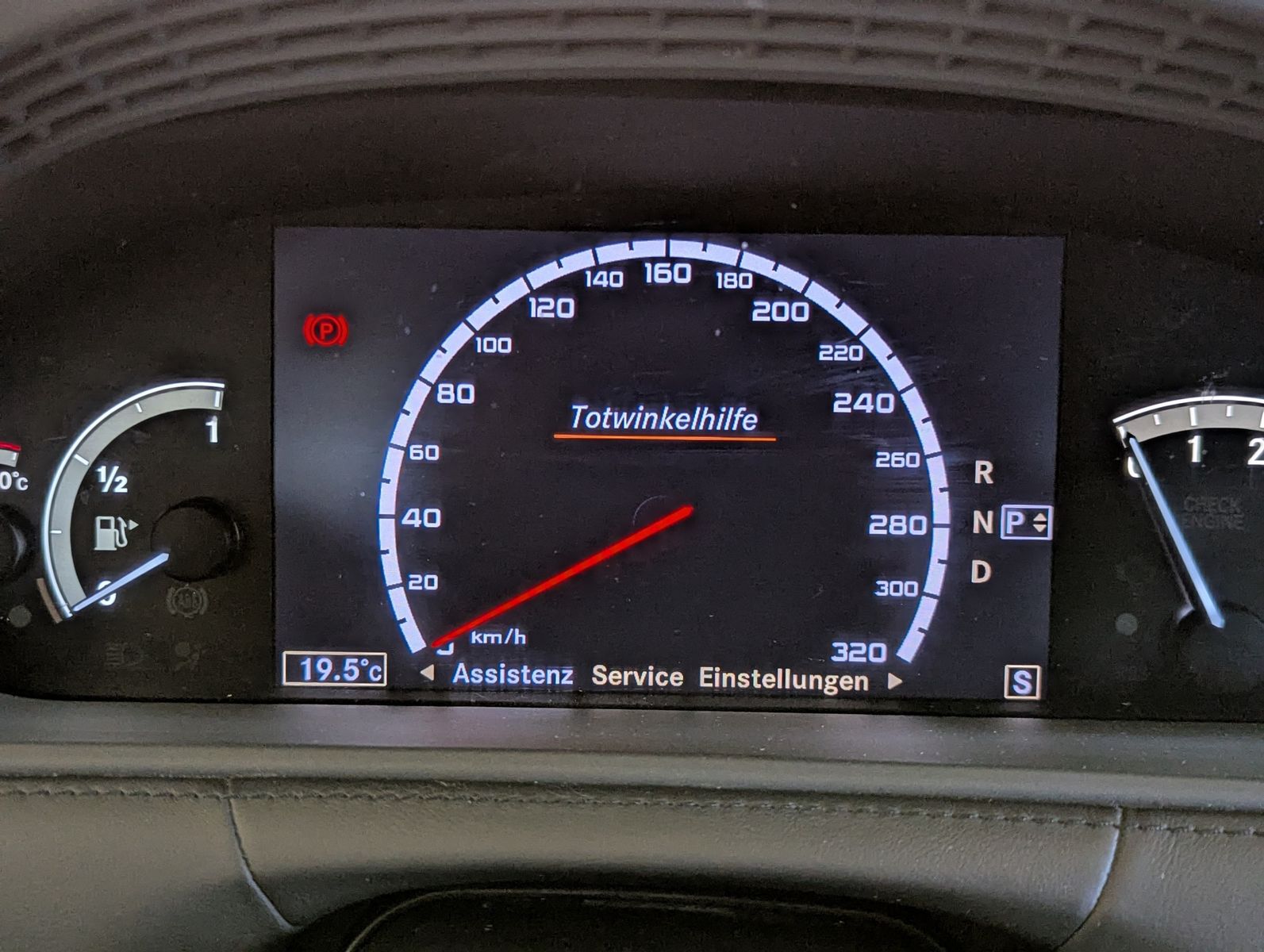 MERCEDES-BENZ CL 500 AMG Ambiente Massage StHz Keyless Cam - Image 30