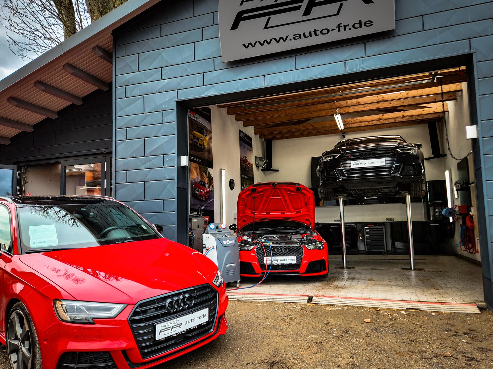 showroom-image-top