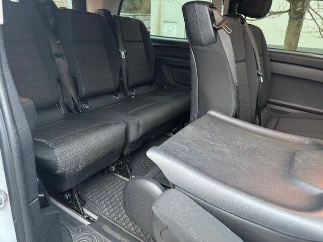 Fahrzeugabbildung Mercedes-Benz Vito Tourer 114 CDI Pro lang KAMERA NAVI 9 Sitze