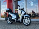 Honda SH150 - HONDA ROLLER SH