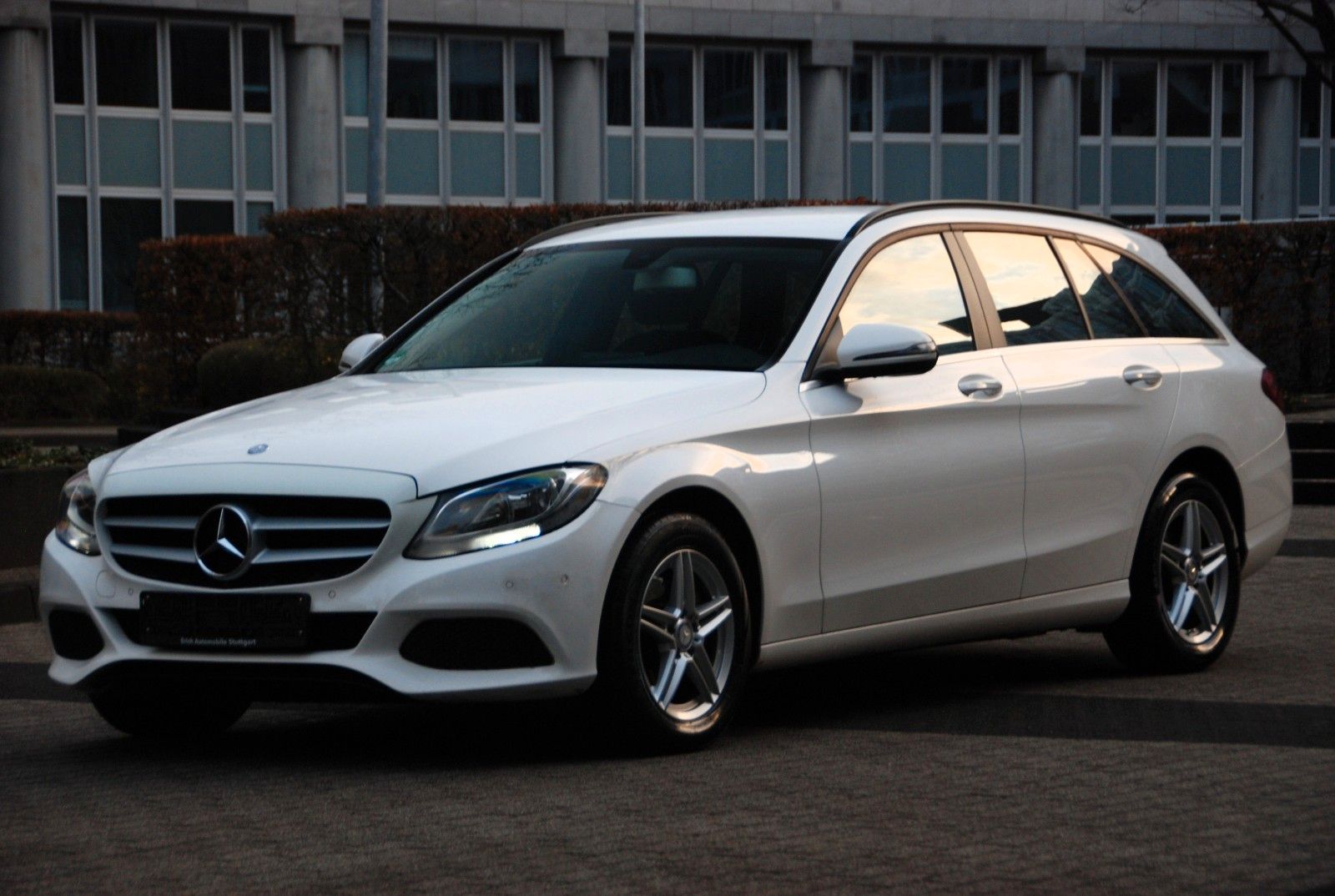 MERCEDES-BENZ C 200
