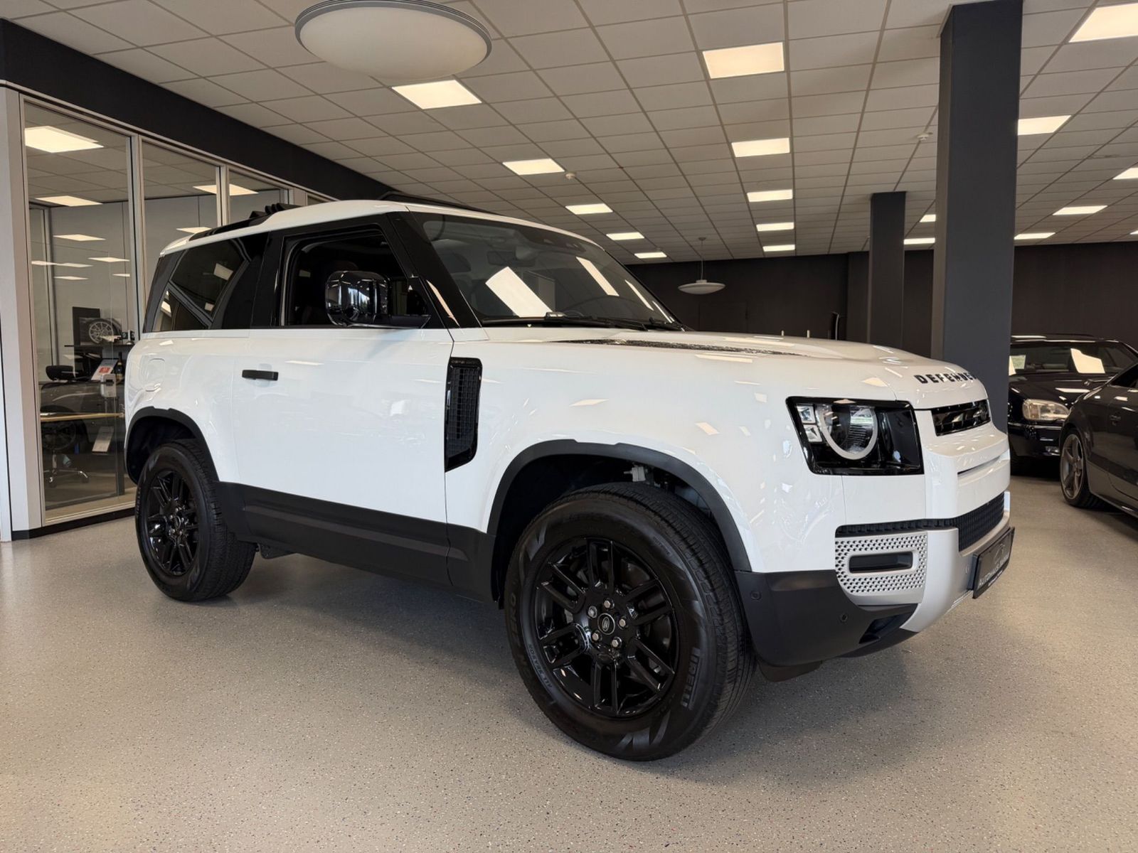 Land Rover Defender 90 3.0 D200|Faltdach|AHK|Design-P.|360° foto 8