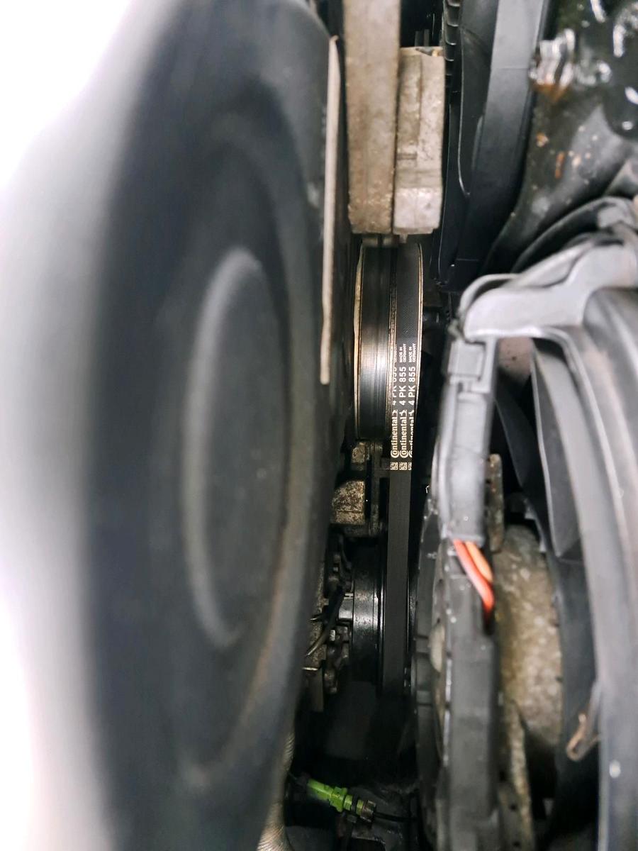 Volkswagen Passat 2004 — photo 13